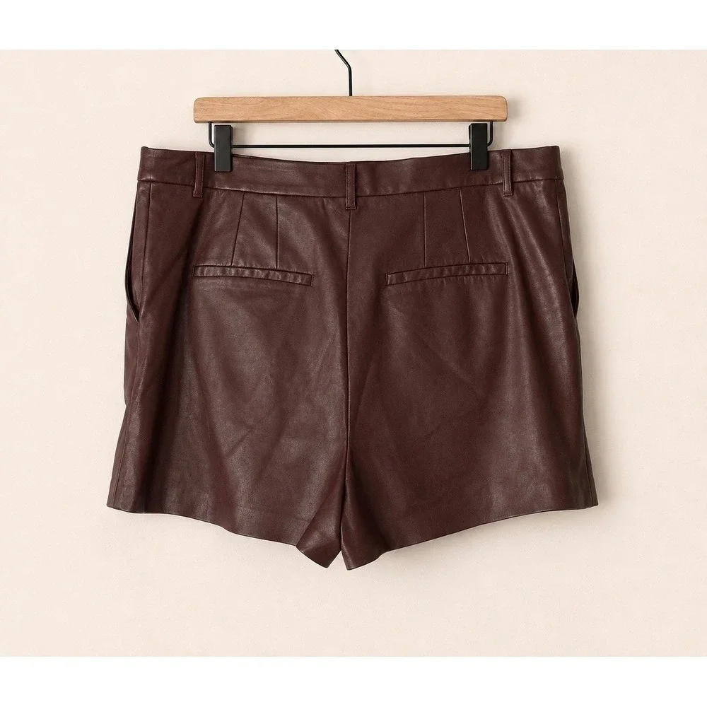 Express Burgundy Faux Leather Blazer & High Rise Shorts Suit Set Size XL / 16 - Picture 9 of 13